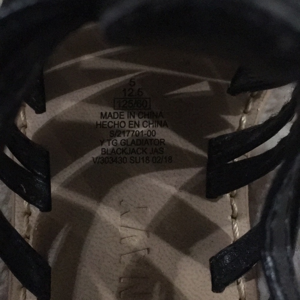 Old Navy baby gladiator sandals - Picture 4 of 5